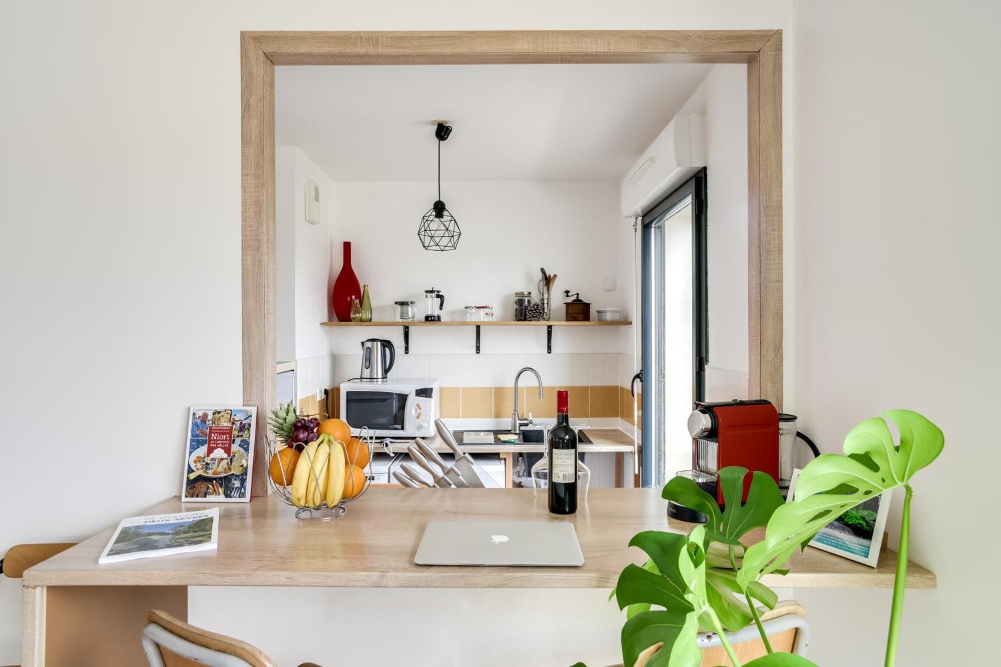 Votre Escale - Le Petit Montmartre Apartment Niort Luaran gambar